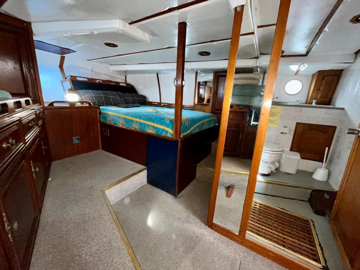 Hotel Salidas En Barco à Premiá de Mar Extérieur photo