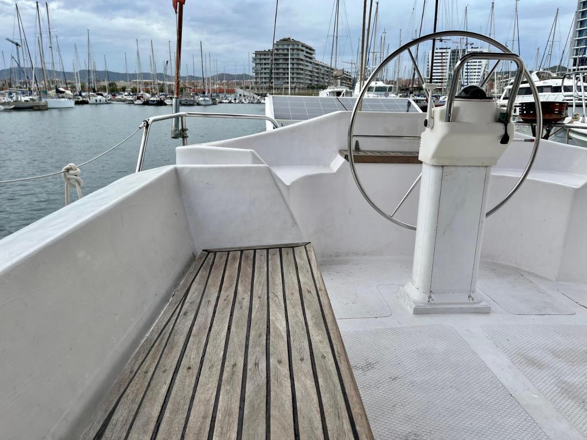 Hotel Salidas En Barco à Premiá de Mar Extérieur photo