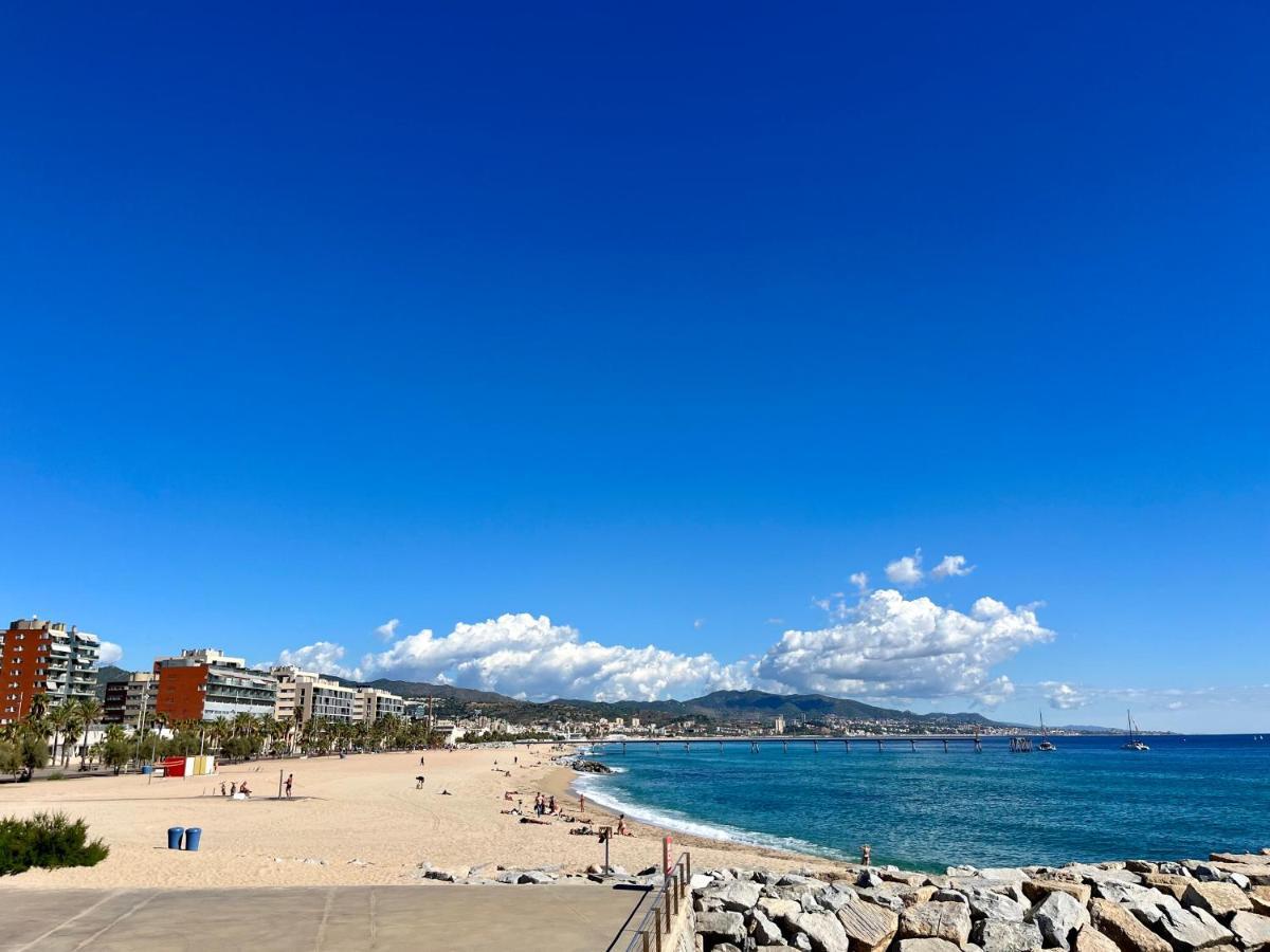 Hotel Salidas En Barco à Premiá de Mar Extérieur photo