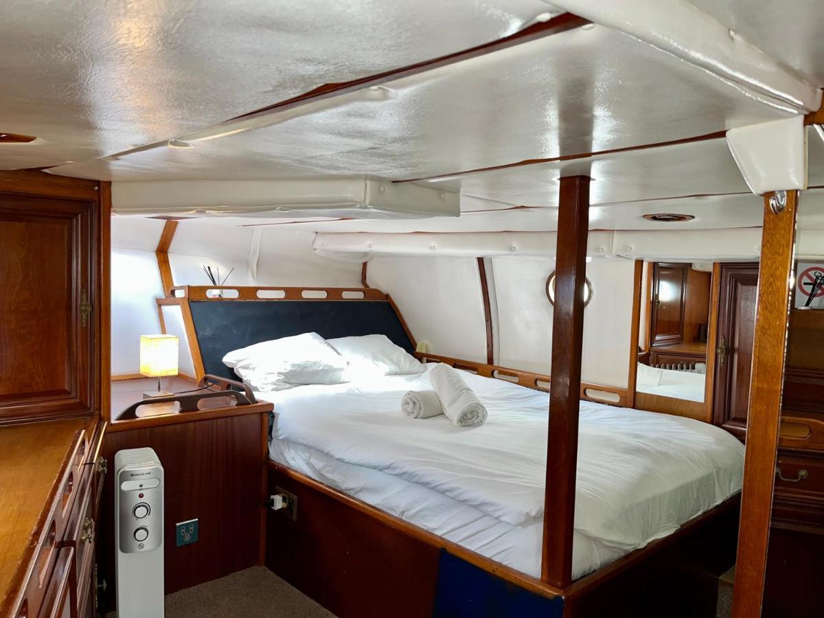Hotel Salidas En Barco à Premiá de Mar Extérieur photo
