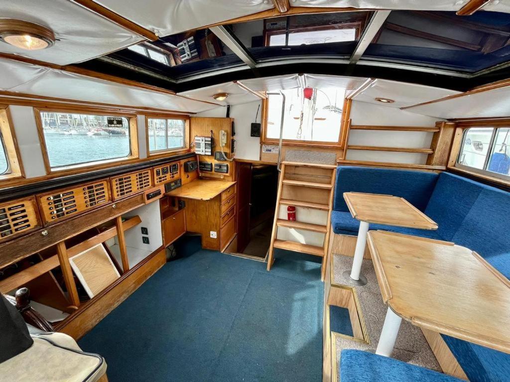 Hotel Salidas En Barco à Premiá de Mar Extérieur photo